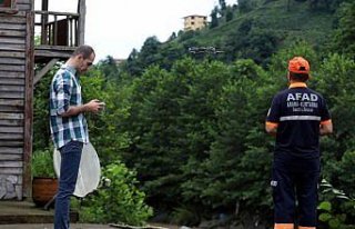 Rize'de sele kapılan kişiyi arama çalışmalarına...