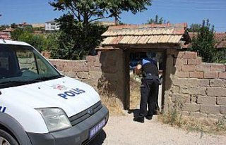 Suluova'da polisten kurban eti dağıtımı