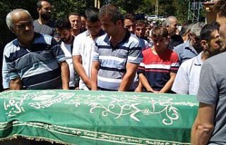 Trafik kazasında ölen baba ve oğlunun cenazeleri...