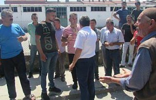 Vezirköprü'de karpuz üreticilerinin satış yerleri...