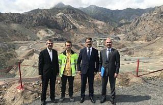 Artvin Milli Eğitim Müdürü Acar Yusufeli'de incelemelerde...