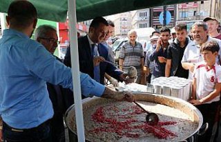 Çarşamba Belediyesinden aşure ikramı