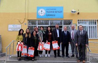 Gazetecilerden dezavantajlı çocuklar için yardım...