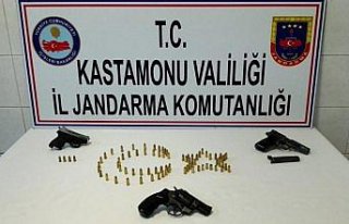 Kastamonu'da uyuşturucu ve silah kaçakçılığı...