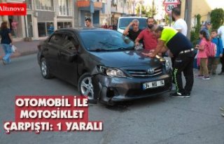 OTOMOBİL İLE MOTOSİKLET ÇARPIŞTI: 1 YARALI