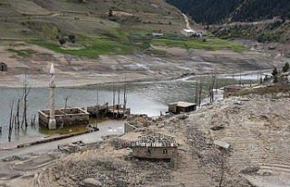 Sular çekildi, köy sakinlerinin hatıraları canlandı