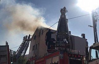 Zonguldak'ta çatı yangını