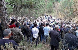 Bolu'da trafik kazasında ölen 3 kişi toprağa verildi