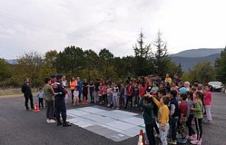 Karabük'te öğrencilere trafik eğitimi