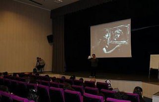 Lise öğrencileri internet kullanımı hakkında...