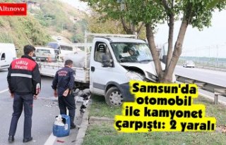 Samsun'da otomobil ile kamyonet çarpıştı:...