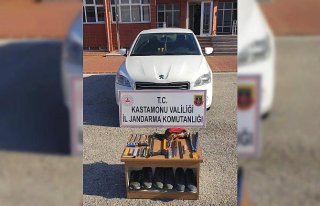 Jandarmanın yakaladığı 3 hırsızlık zanlısından...