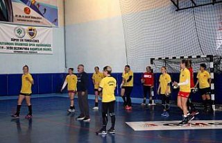 Kastamonu Belediyesporlu hentbolcular EHF Kupası'na...