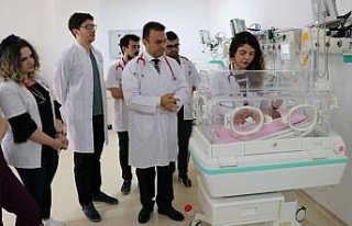 Kendisi gibi prematüre doğan bebekleri sağlığına...