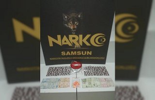 Samsun'da uyuşturucu hapla yakalanan zanlı...