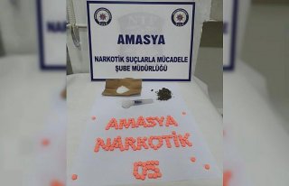 Amasya'da yolcu otobüsünde uyuşturucu ele geçirildi