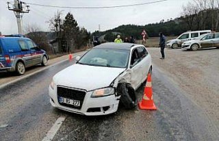 Bolu'da otomobille tır çarpıştı: 1 yaralı