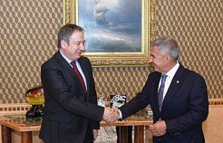 Tataristan Cumhurbaşkanı'ndan Ahmet Kırman'a üstün...