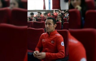Ampute Milli Futbol Takımı Teknik Direktörü Çakmak'tan...