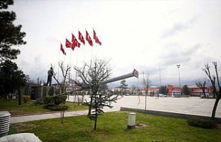 Düzce'de kuvvetli rüzgar etkili oluyor