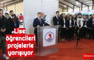 Lise öğrencileri projelerle yarışıyor
