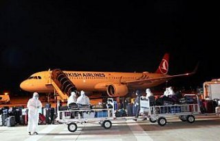 İspanya'dan getirilen 150 Türk vatandaşı Amasya'da...