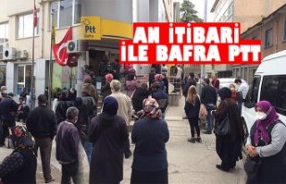 BAFRA PTT'DE SOSYAL MESAFESİZ KALABALIK