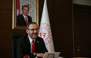 Bakan Kasapoğlu, Gençlik Haftası'nda temsilci gençlerle...