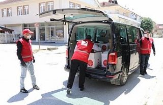 Düzce'de Türk Kızılay ve polisten vatandaşlara...