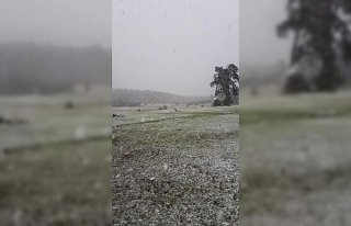 Karabük'ün yüksek kesimlerine kar yağdı