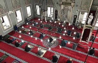 Safranbolu'nun 224 yıllık tarihi camisinde cuma...