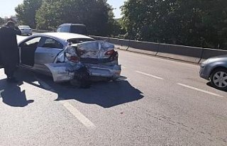 Samsun'da kamyonet ile otomobil çarpıştı: 3 yaralı