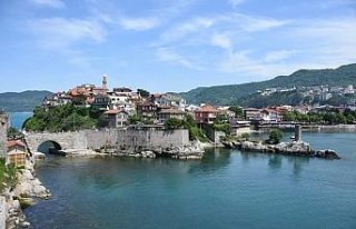 Amasra'da ziyaretçi yoğunluğu