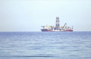 Fatih sondaj gemisi Karadeniz'de ilk sondajına...