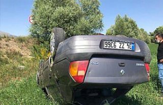 Gümüşhane'de otomobil şarampole yuvarlandı: 1...