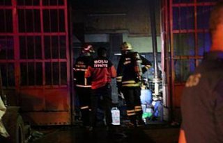 Bolu'da iş yeri yangını