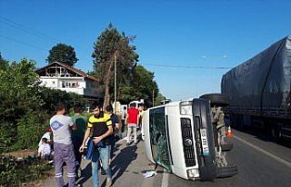 GÜNCELLEME - Samsun'da servis minibüsü devrildi:...