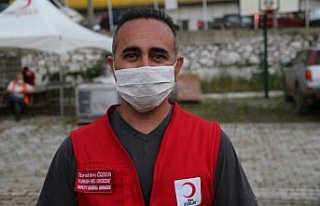 Türk Kızılay Giresun sel bölgesinde afetzedelerin...