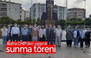 Bafra CHP’den çelenk sunma töreni