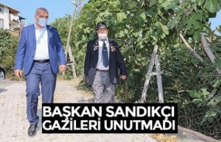 BAŞKAN SANDIKÇI GAZİLERİ UNUTMADI
