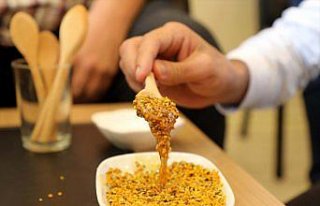 Bu yıl 2 ton Anzer balı satışa sunuldu