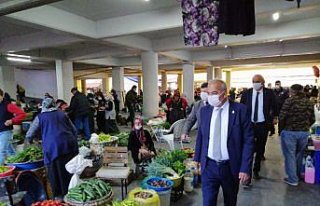 Devrek Belediye Başkanı Çetin Bozkurt, pazar yerini...