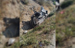 Sinop'ta otomobil ile kamyon çarpıştı: 1 ölü,...