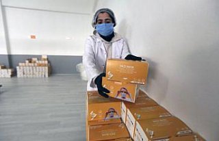 İthal edilen maske makinesinin yerlisini çok daha...