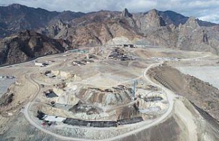 Yusufeli ilçe merkezinin taşınacağı yeni yerinde...