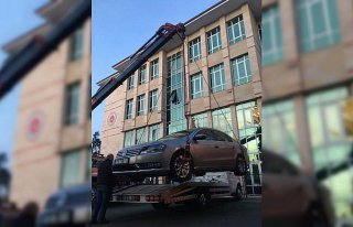 Arhavi Belediyesi makam aracı  haczedildi