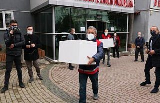 Samsun'da Kovid-19 aşılarının sağlık çalışanlarına...