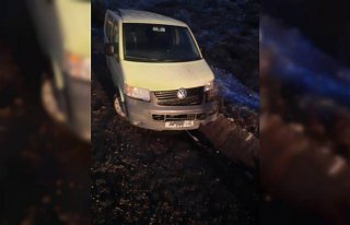 Samsun'da minibüs sulama kanalına düştü: 8 yaralı