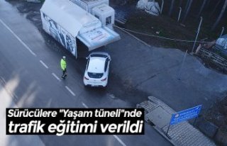 Sürücülere "Yaşam tüneli"nde trafik...