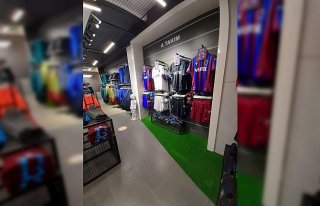 Trabzonspor Kulübü, 20. TS Club mağazasını Ümraniye'de...